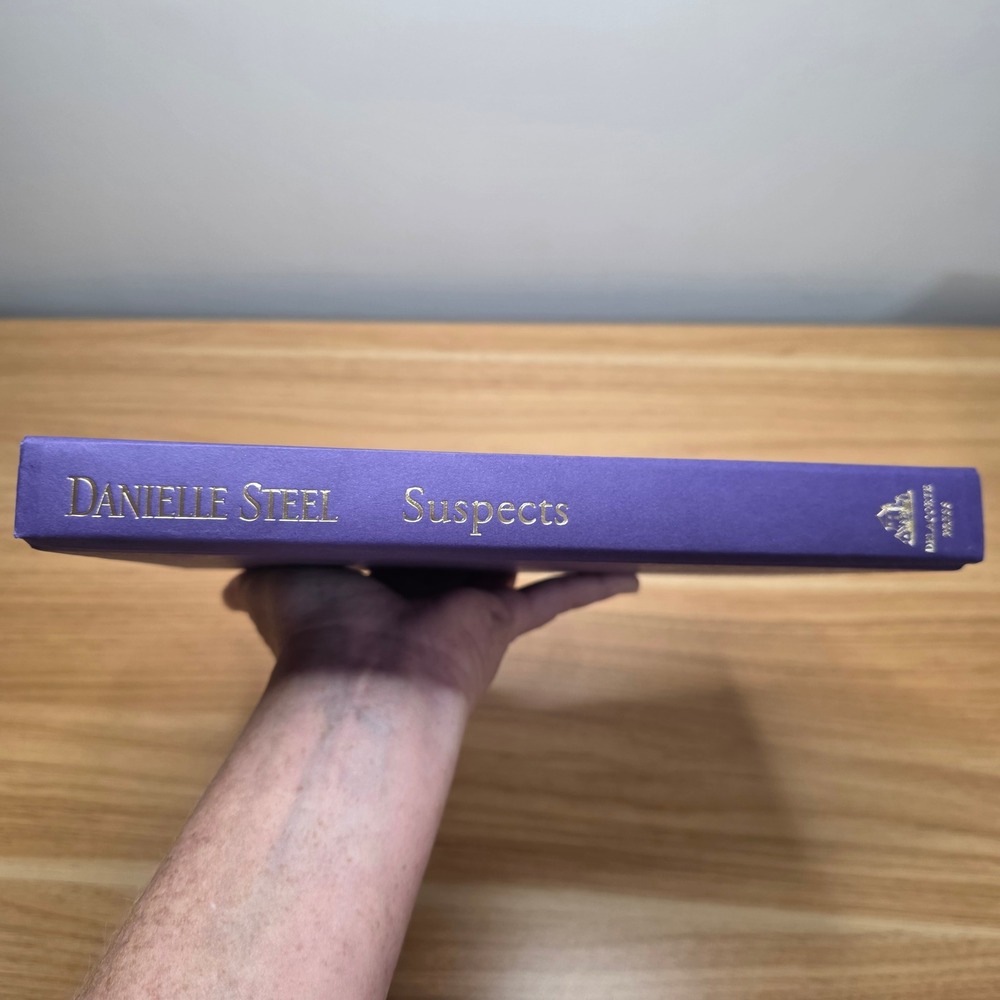 Danielle Steel Suspects A Novel Hardback First Edition Delacorte Press 2022